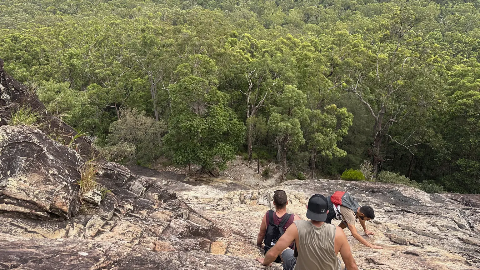 mount-beerwah hiking down slide