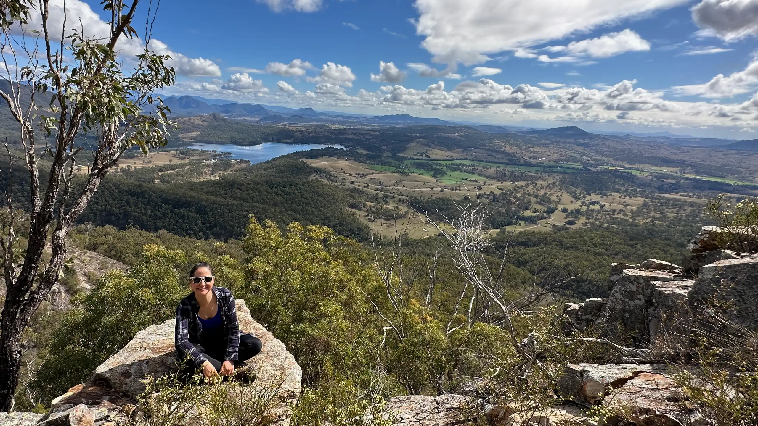 mt-Greville top view of the lake Moogerah